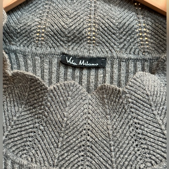 Scalloped Turtleneck Viscose/Wool Sweater - Picture 4 of 4